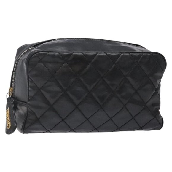 CHANEL Matelasse Pouch Leather Black Gold CC Auth 142115